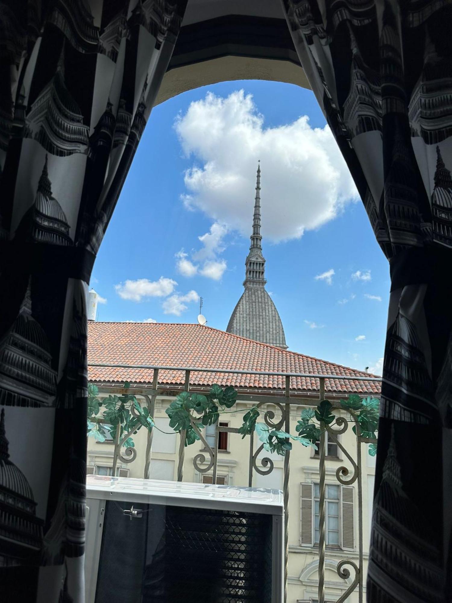 Historic Center Via Po Apartment トリノ エクステリア 写真
